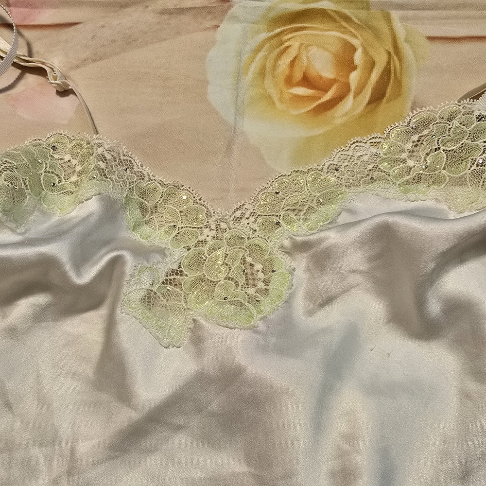Victoria's Secret Ivory Chemise - Picture 6 of 8